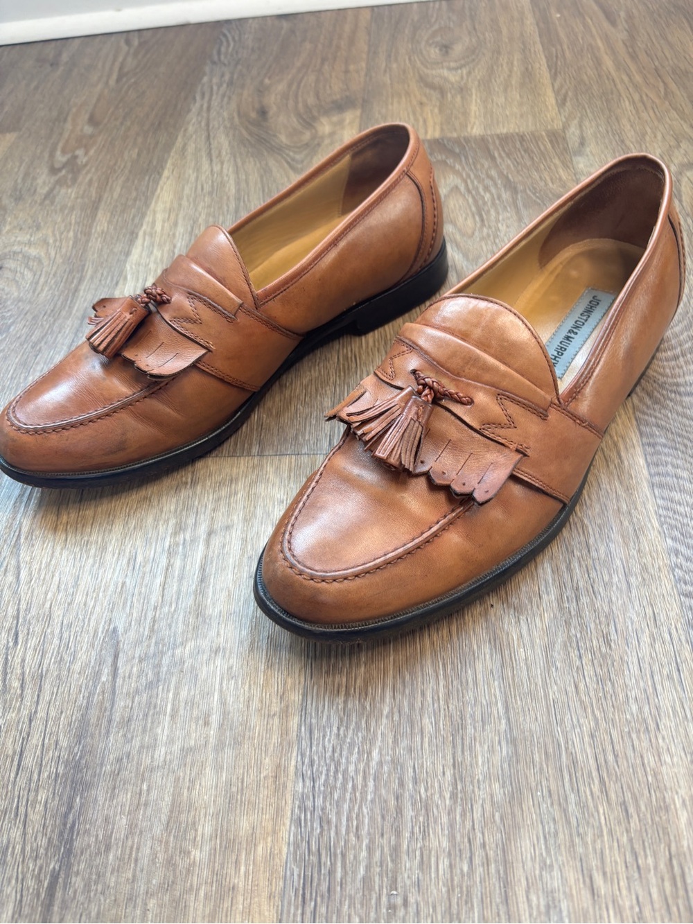 Johnston & Murphy Tan Leather Tassel Kiltie Loafers Mens Size 11 EUC - Picture 2 of 12